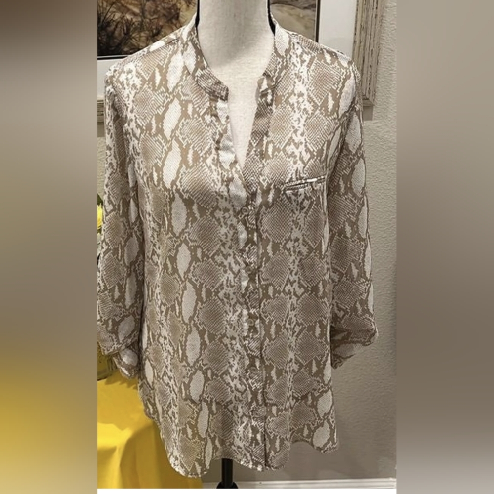 Kut From The Kloth  Button Down Blouse